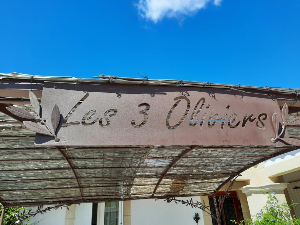 Fenetre Sur Les Alpilles Bed & Breakfast Saint-Martin-de-Crau Eksteriør bilde
