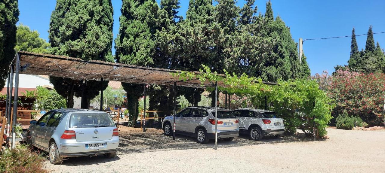 Fenetre Sur Les Alpilles Bed & Breakfast Saint-Martin-de-Crau Eksteriør bilde