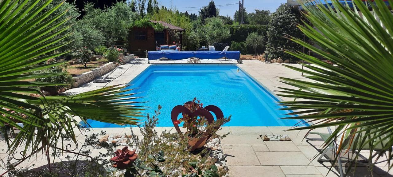 Fenetre Sur Les Alpilles Bed & Breakfast Saint-Martin-de-Crau Eksteriør bilde