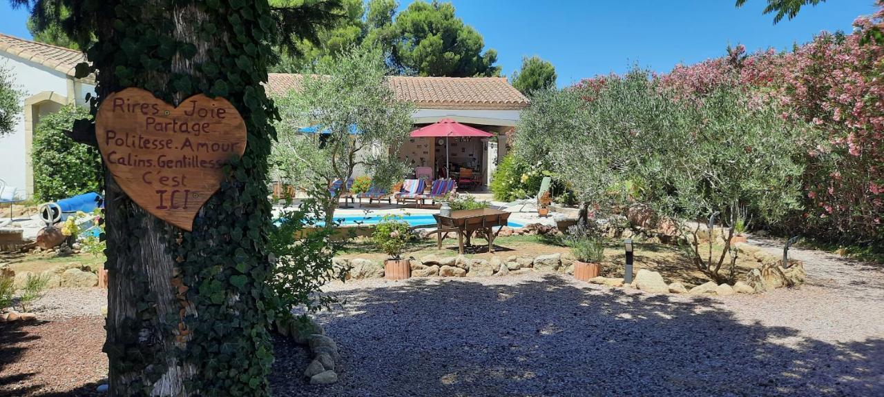 Fenetre Sur Les Alpilles Bed & Breakfast Saint-Martin-de-Crau Eksteriør bilde