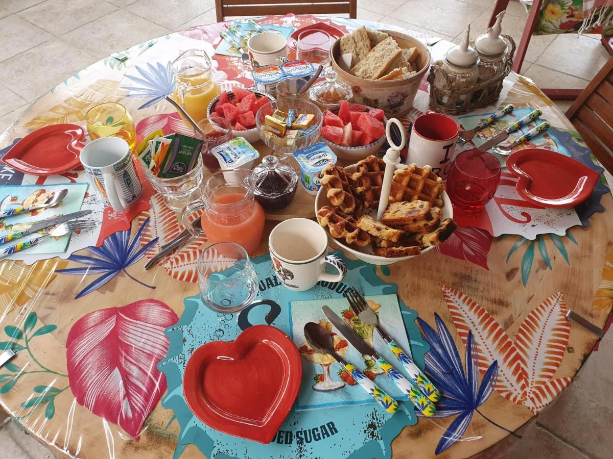 Fenetre Sur Les Alpilles Bed & Breakfast Saint-Martin-de-Crau Eksteriør bilde